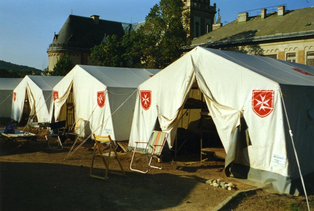 A menekülttáborban a zugligeti templomnál. Forrás: Archiv Wolfgang Wagner