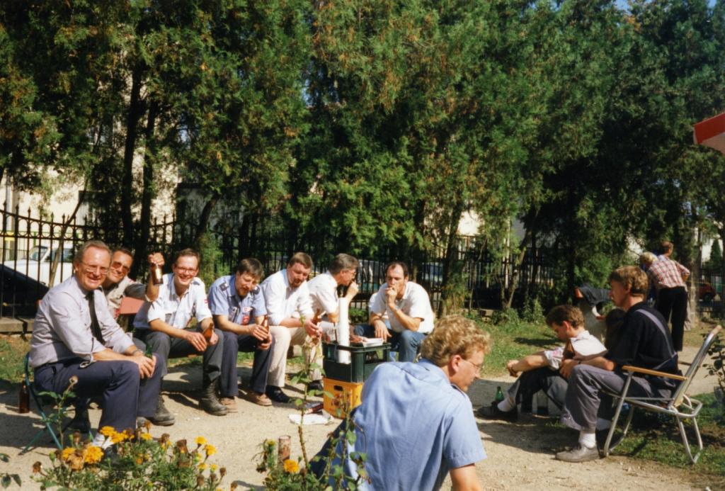 A Máltai Szeretetszolgálat önkéntesei a zugligeti templomnál. Forrás: Archiv Wolfgang Wagner