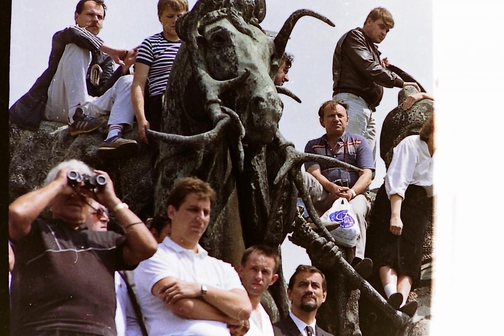 Budapest, Hősök tere, 1989. június 16. Újratemetés